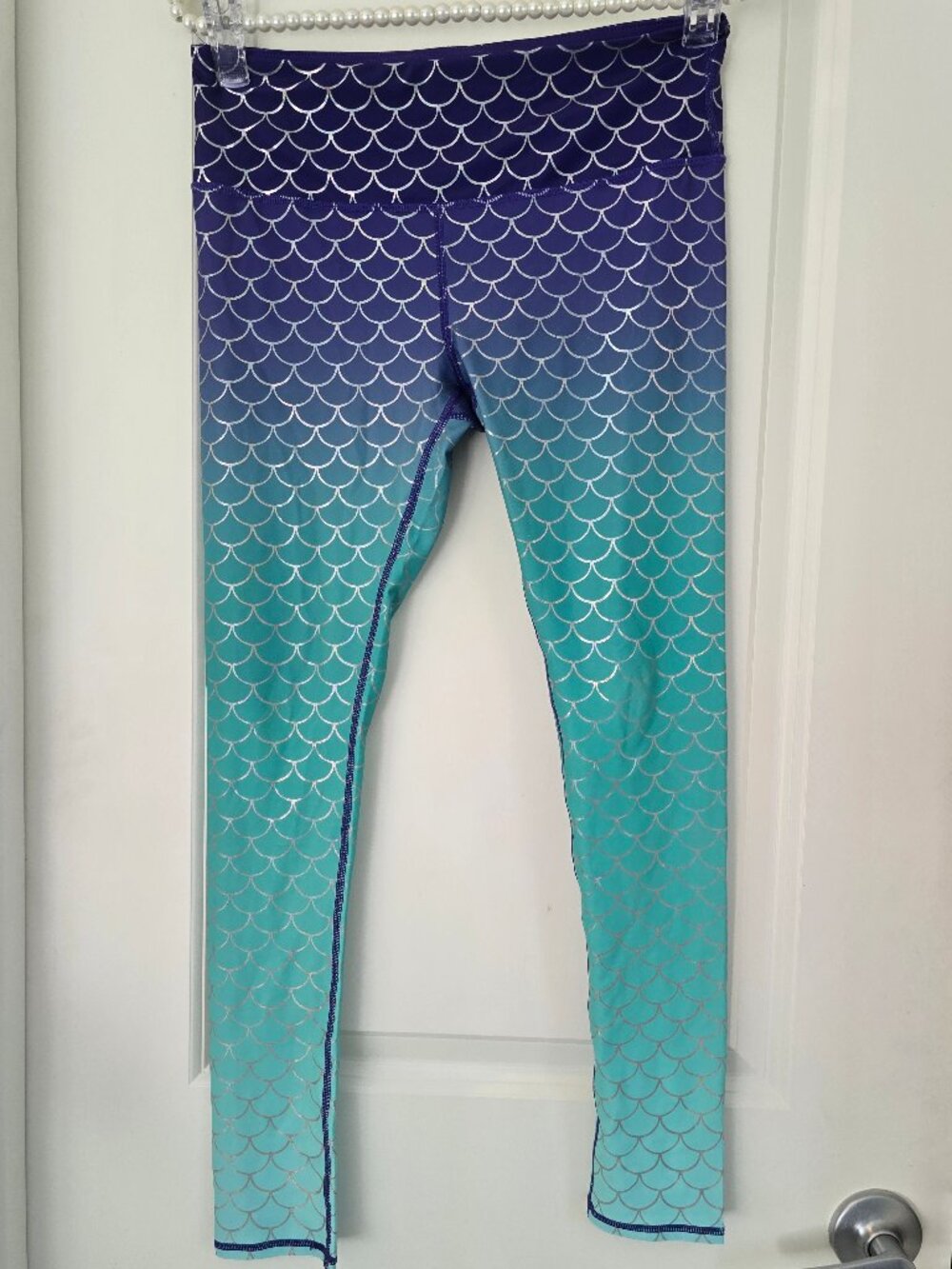 Disney Mermaid Purple & Teal Ombre Metallic Leggings, Womens Medium